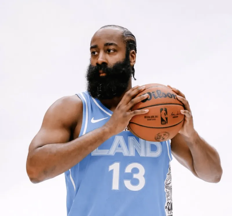 德甲最新赛程-Ramona：哈登反复跟我强调，他真的很想赢得一枚总冠军